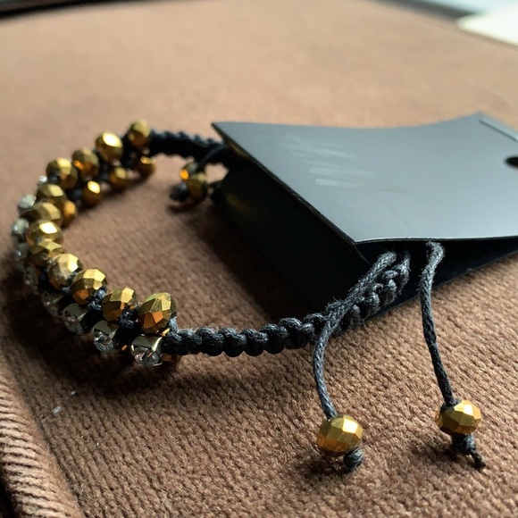 🌞🎁Sparkly & Never Used Adjustable Bracelet! - Picture 4 of 9